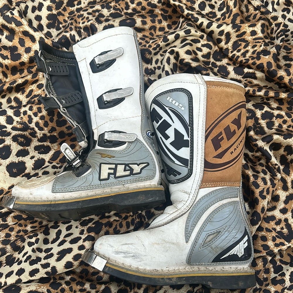 805 fly riding boots US women’s size 7